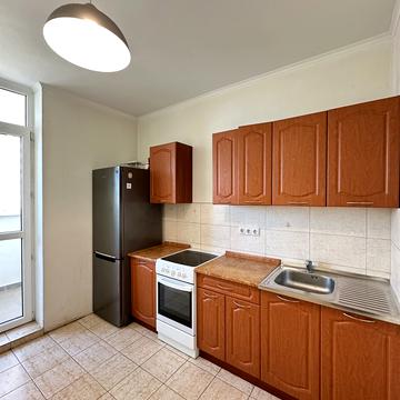 Сімї Кульженків вул. (Петра Дегтяренка), 33