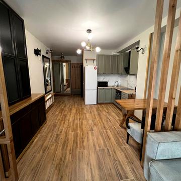 Анатолія Луценка вул., 23