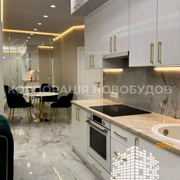 Тиводара Легоцького вул., 80