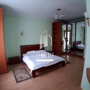 Велика Васильківська вул. (Червоноармійська), 47