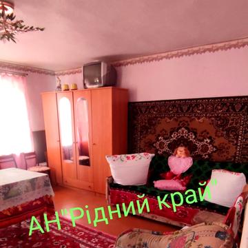 Центральна, 10