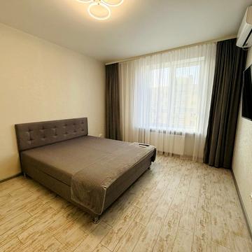 Сімейна вул., 4