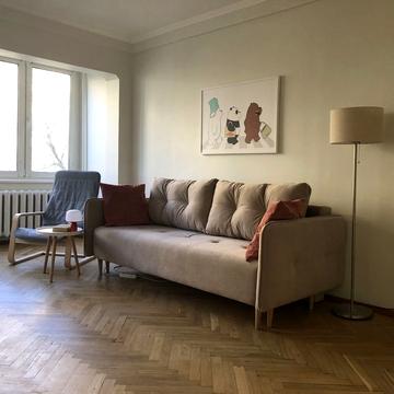 Миколи Міхновського бульв. (Дружби народів), 3