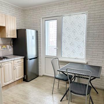 Бориса Гмирі вул., 12-Б