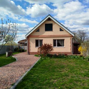 Клубна вул., 22