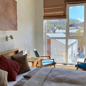 Вячеслава Чорновола просп. (), 16з