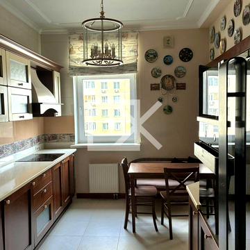 Микільсько-Слобідська вул., 1-А