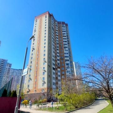 Драгоманова вул., 1-Є