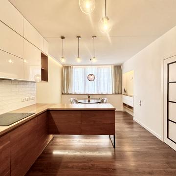 Самійла Кішки вул. (Маршала Конєва), 12