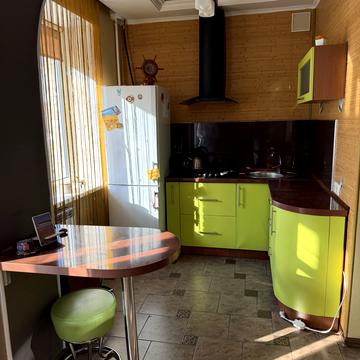 Пластова вул. (Івана Сергієнка), 17