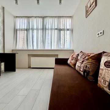 Григорія Сковороди вул., 11/1