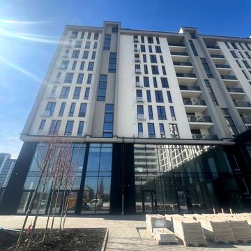 Надрічна вул., (Будинок 1)