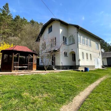 Зелена вул.