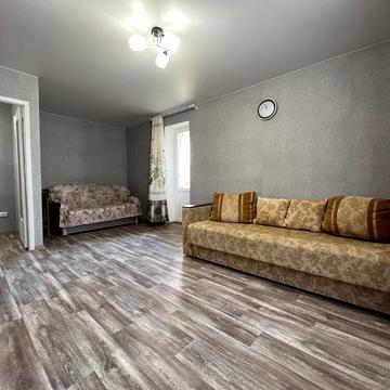 Терещенківська вул. (Червоного Козацтва), 4