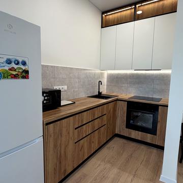 Зелена вул., (Будинок 6)