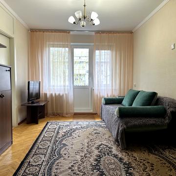 Миколи Василенка вул., 8-А