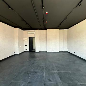 Полковника Гуляєва просп. (Маршала Жукова), 107/1