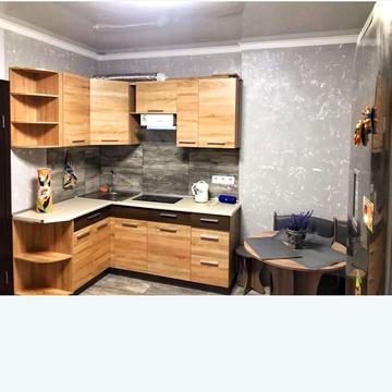 Михайла Грушевського вул., 37