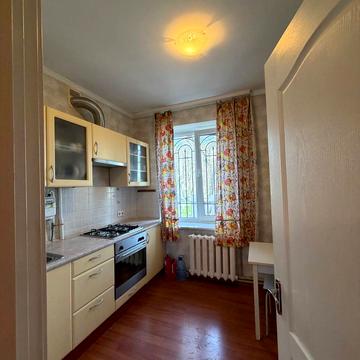 Адміральський просп. (Патріса Лумумби), 3