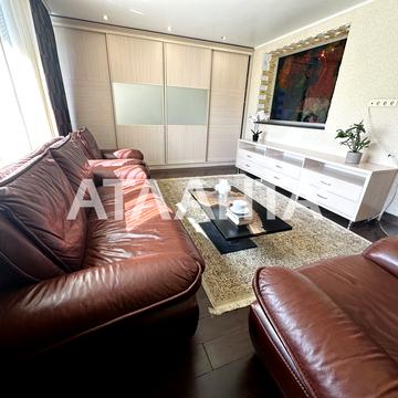 Машинобудівників вул., 6