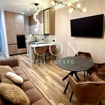 Вишгородська вул., 45/11