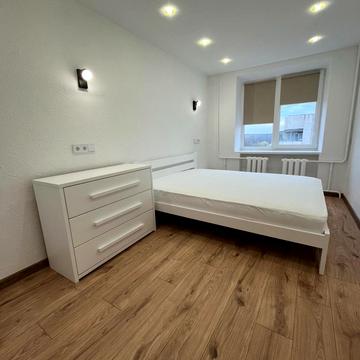 Широка вул., 72