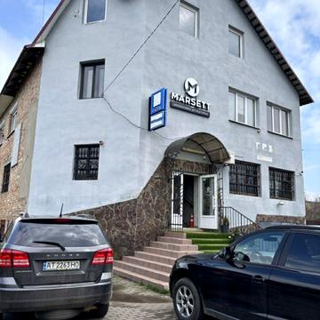 Миколи Леонтовича вул., 4