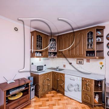 Бориса Гмирі вул., 15