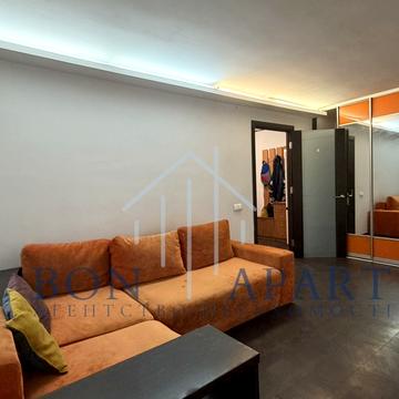 Олени Теліги вул., 31/1