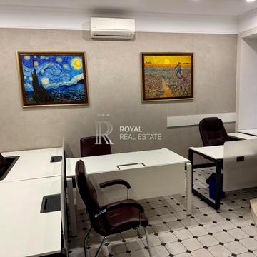 Предславинська вул., 30