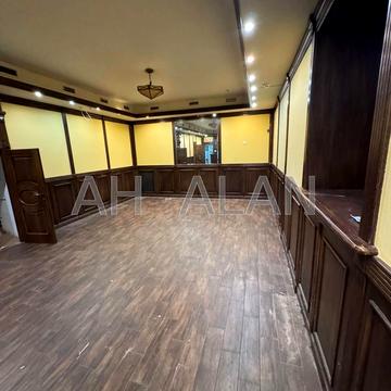 Прорізна вул., 10