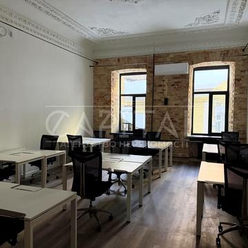 Вячеслава Липинського вул. (Чапаєва), 4