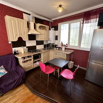 Юліана Матвійчука вул. (), 151