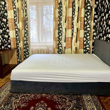 Чорних Запорожців вул. (Петра Запорожця), 8-Б