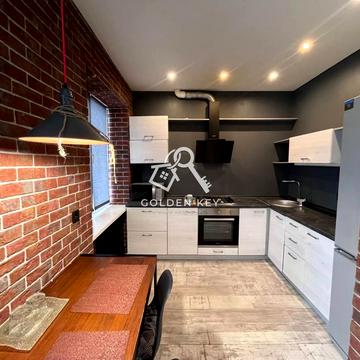 пр-т. Університетський, 28