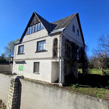 Шовковична вул., 67