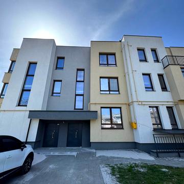 Петра Лодія вул., 2