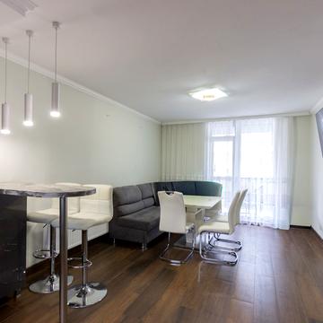 Гетьмана Івана Мазепи вул. (Топольна), 2-Б