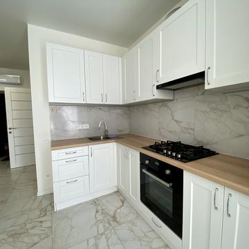 Василя Стуса вул., 7