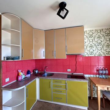 Припортова вул. (Героїв Сталінграда), 42