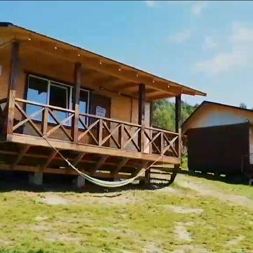 Молодіжна вул., 1