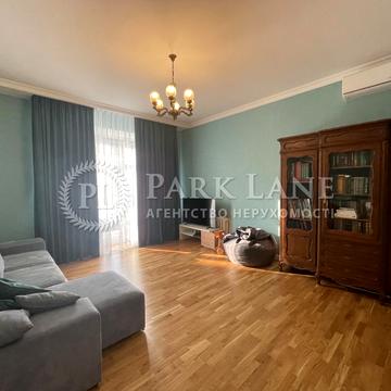 Шовковична вул., 11