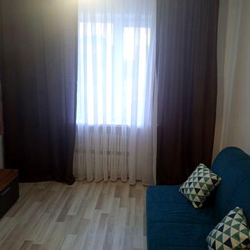 Озерна вул., 8