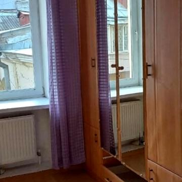 Європейська пл. (Катерининська), 4