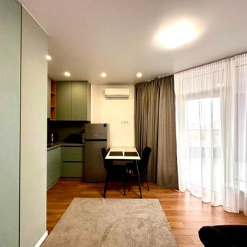 Василя Стуса вул., 35-А