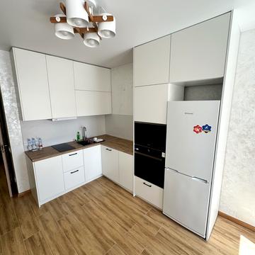 Святослава Хороброго вул., 11-Б