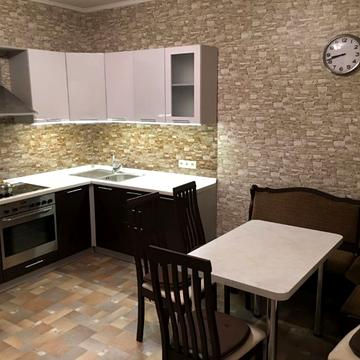 Раїси Окіпної вул., 4