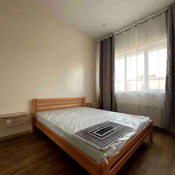 Олександра Кутузакія вул. (Ленінградська), 48