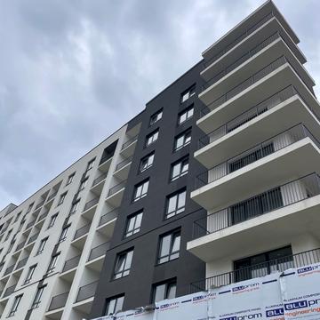 Володимира Івасюка вул., (Будинок 2)