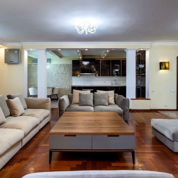 Клінічна вул., 23